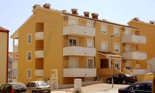 Apartments Flora Premantura