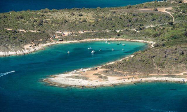 Debeljak Beach Kamenjak